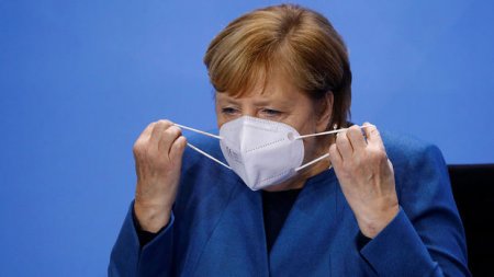 Merkel: “Avropada peyvəndin dekabrda qeydiyyatdan keçiriləcəyinə ümid edirik”