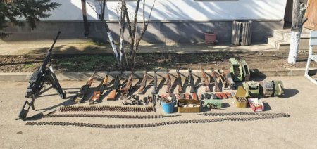 Xocavənddə Ermənistan ordusunun atıb qaçdığı silah-sursat aşkar edildi