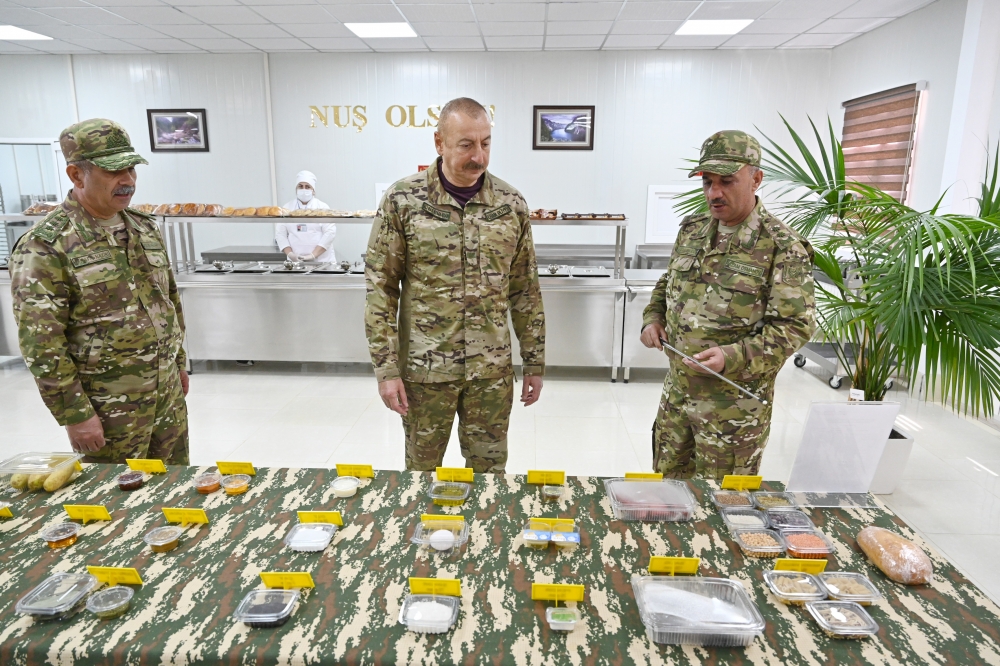 İlham Əliyev Kəlbəcərdə hərbi hissənin açılışında - Fotolar