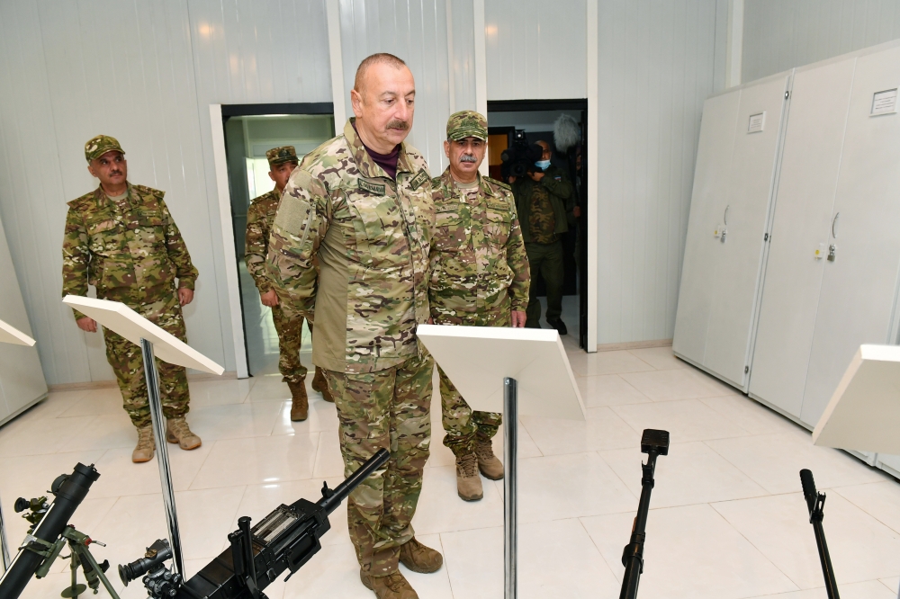İlham Əliyev Kəlbəcərdə hərbi hissənin açılışında - Fotolar