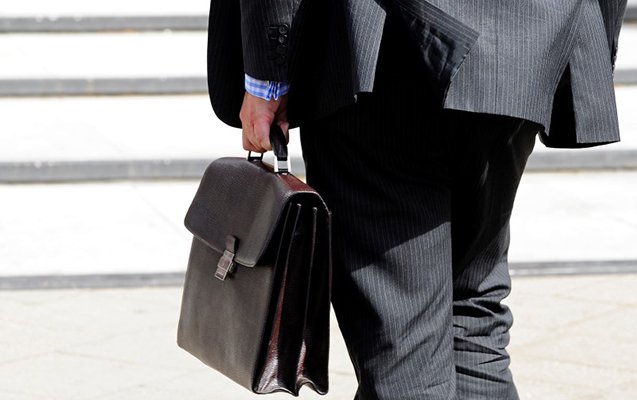 “İşçi təzə müdirin xoşuna gəlmədiyinə görə çıxarılır”