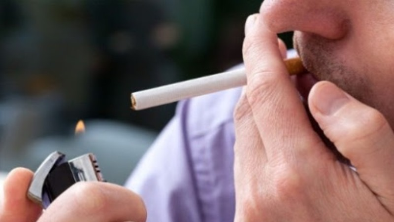 Azərbaycanda siqaret çəkən minlərlə şəxs cərimələndi