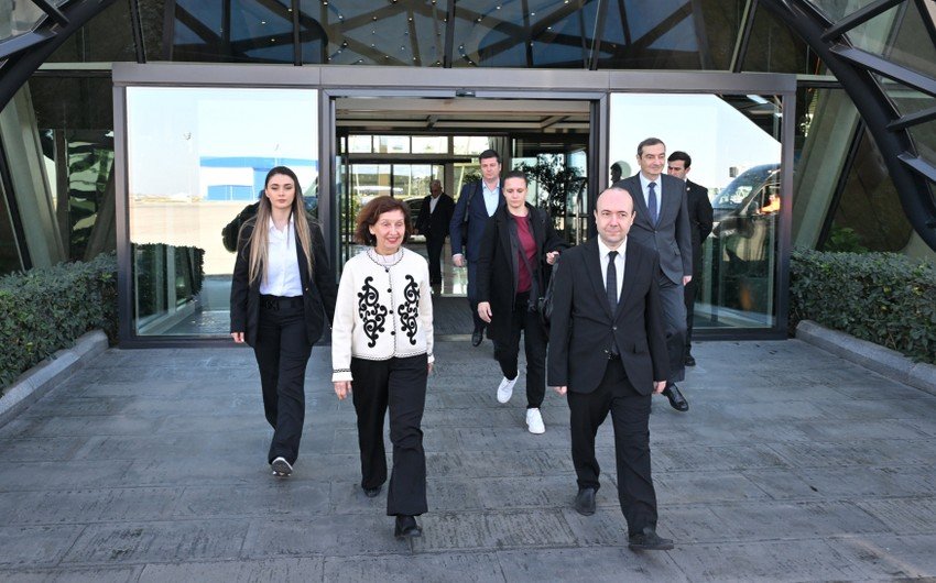 Şimali Makedoniya Prezidentinin Azərbaycana səfəri başa çatıb Şimali Makedoniya Prezidentinin Azərbaycana səfəri başa çatıb